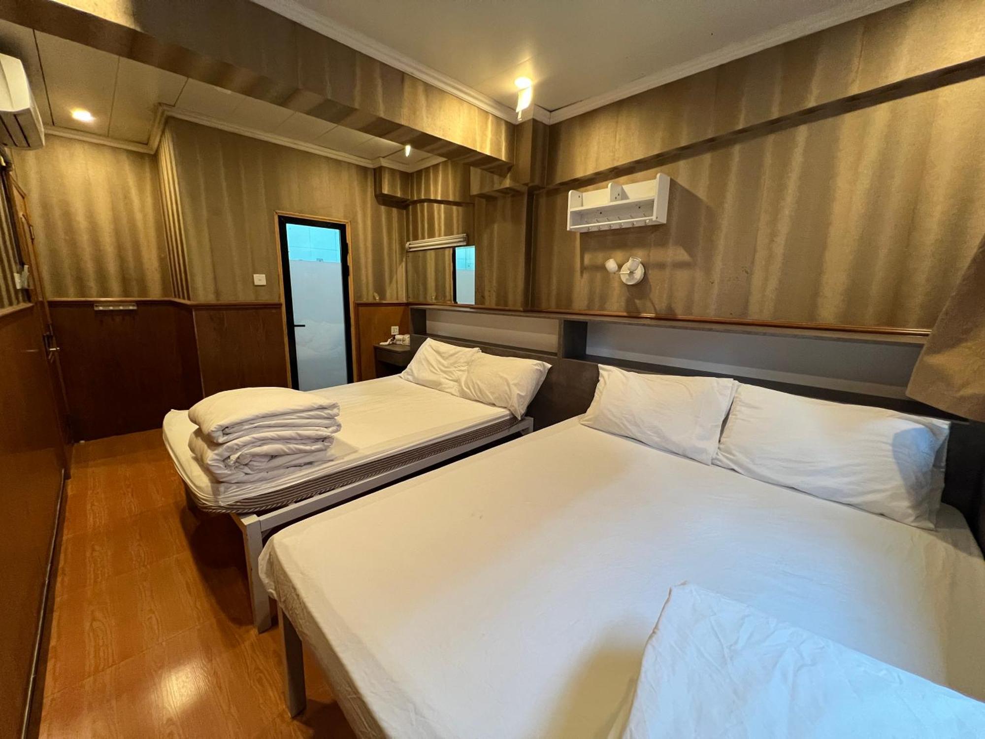 Usa Hostel Хонконг Екстериор снимка